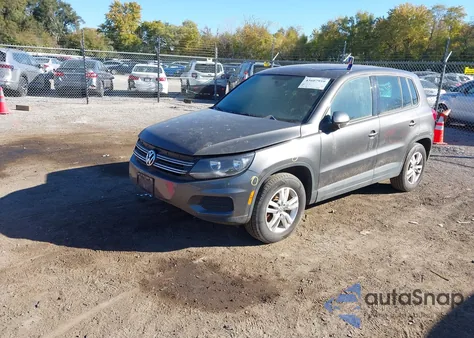 2012 Volkswagen Tiguan S z USA, uszkodzony, nr VIN WVGAV7AXXCW098459
